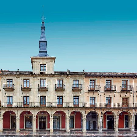 Nh Collection Leon Plaza Mayor Hotel Exterior photo